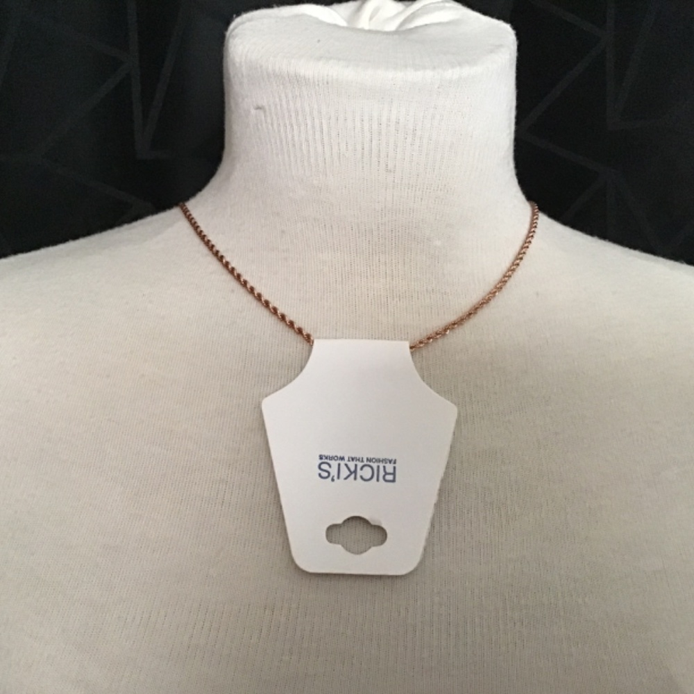 NWT Ricki’s necklace and earrings set, rose gold color - can be worn two ways - Picture 5 of 10